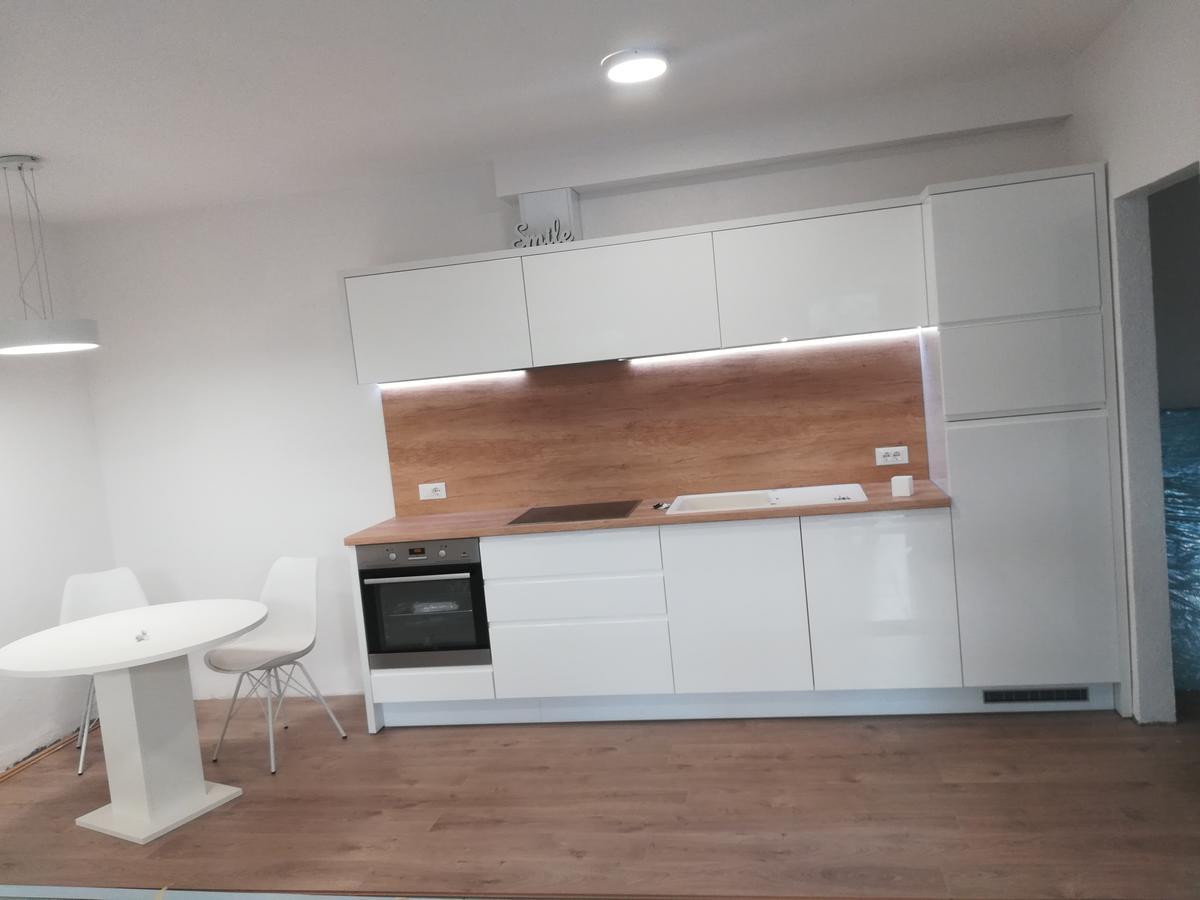 Centar Guest House Makarska Esterno foto